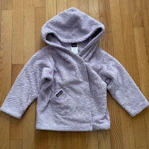 Girls Patagonia size 3 sweater